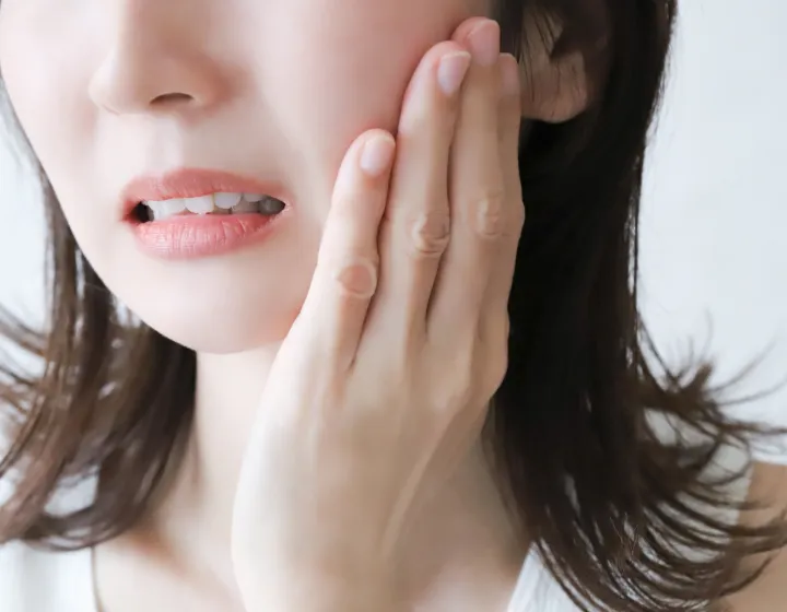 骨や歯ぐきの退縮による、機能と見た目の変化