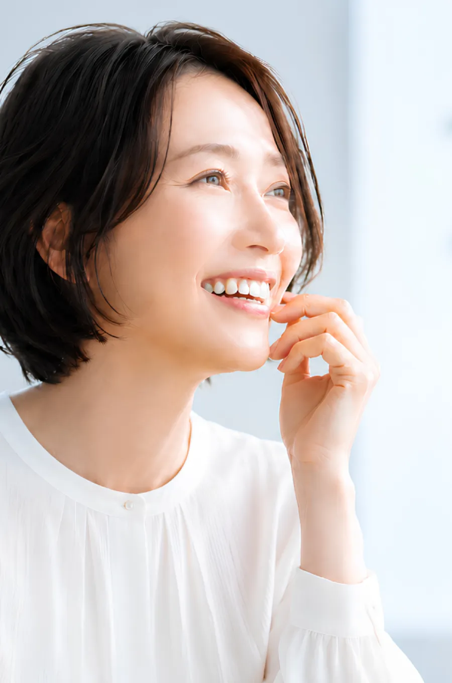 噛み合わせから美しさを再構築する 全顎治療